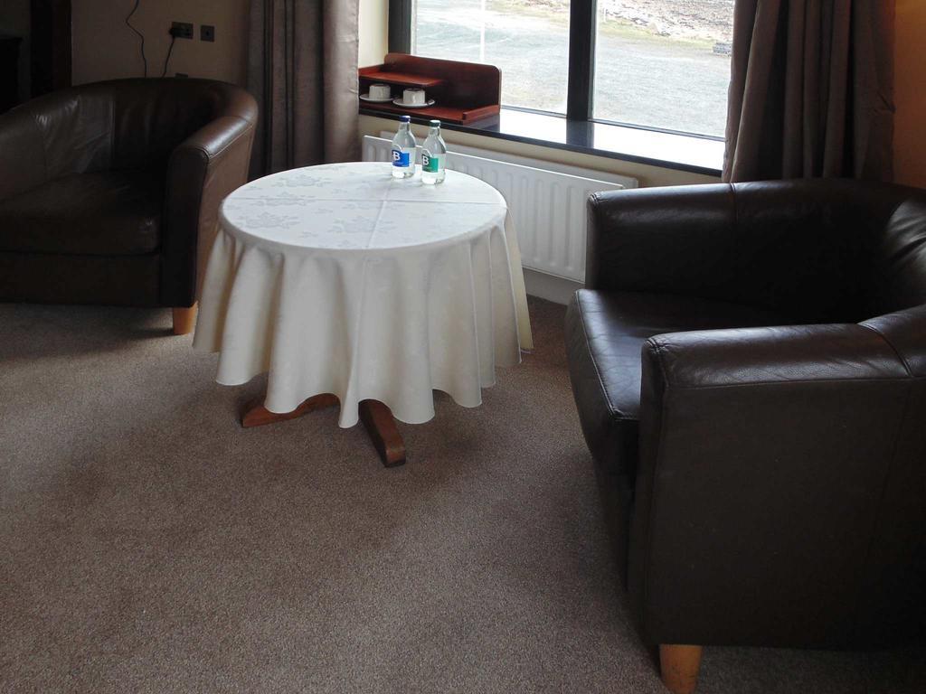 Ostan Oilean Acla Hotel Achill Sound Eksteriør billede