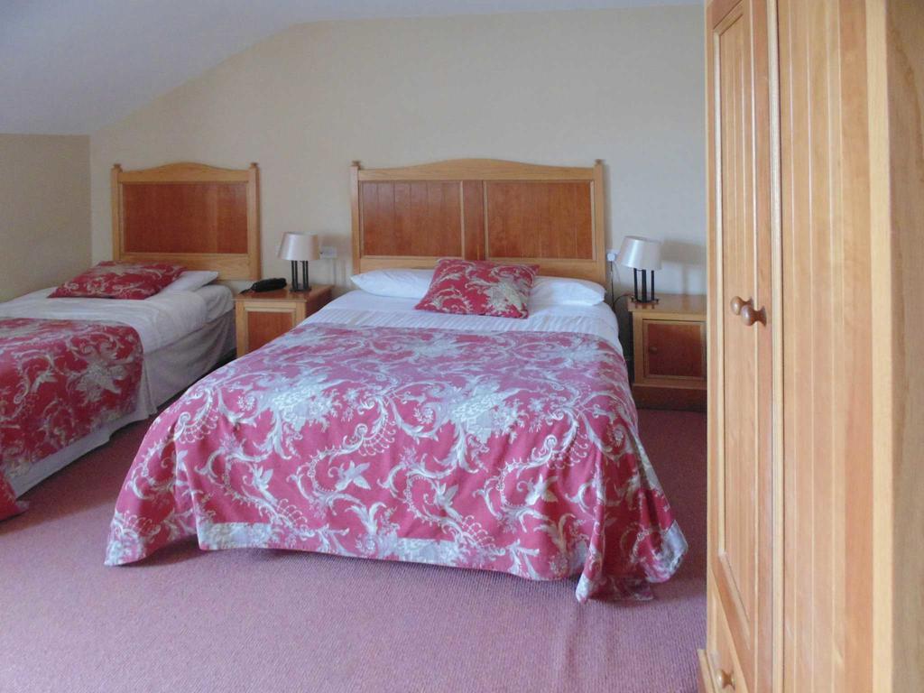 Ostan Oilean Acla Hotel Achill Sound Eksteriør billede