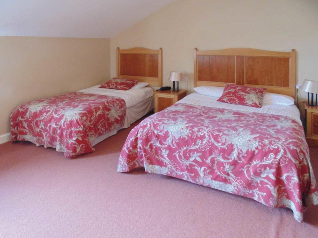 Ostan Oilean Acla Hotel Achill Sound Eksteriør billede